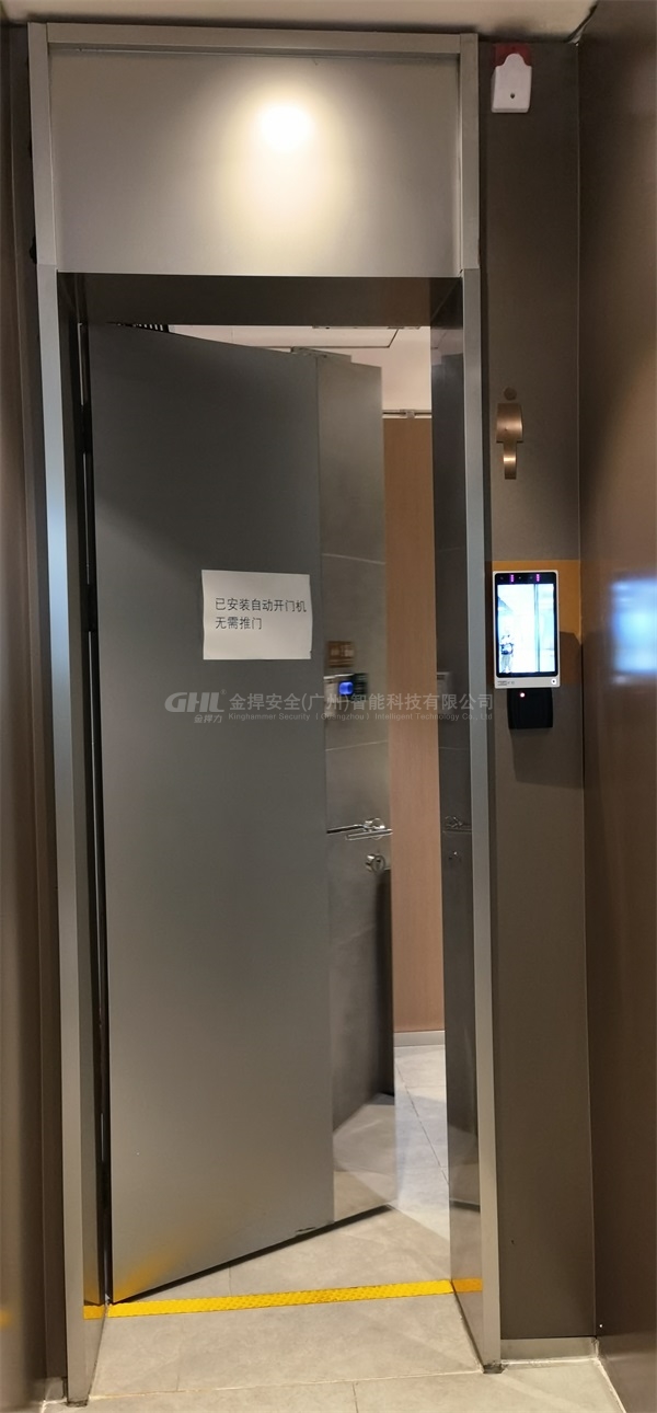 人臉識(shí)別自動(dòng)開門機(jī)