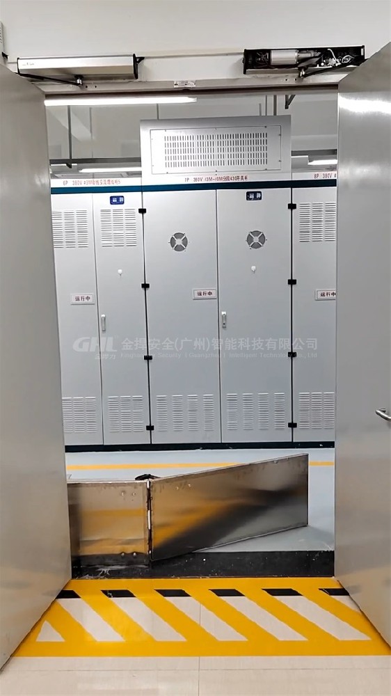 機(jī)器人聯(lián)動控制485自動平開門機(jī)·廣州電網(wǎng)工廠防火門擋鼠板改平開門自動門