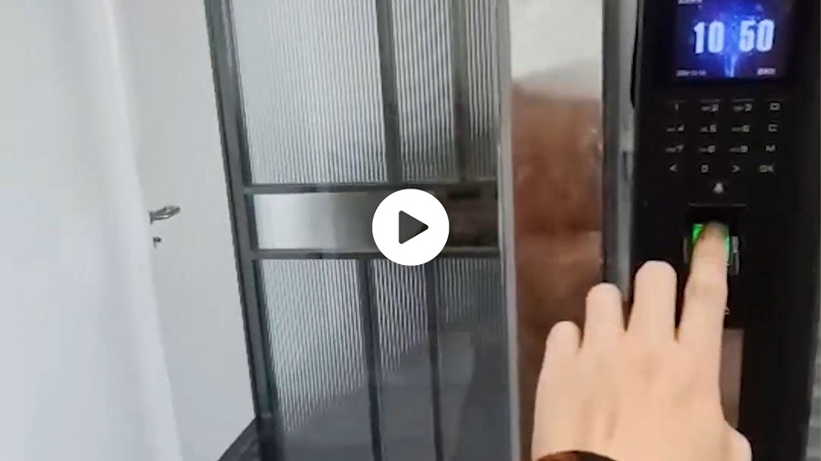 西安中鐵中心安裝門禁型電動逃生門鎖指紋解鎖