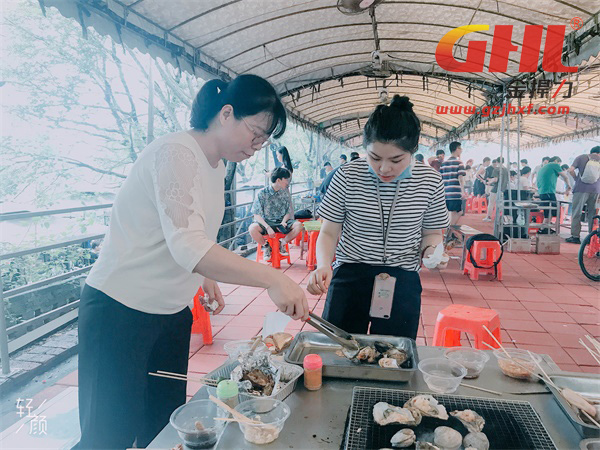 燒烤講究新鮮、火候，正如金捍力推桿鎖千錘百煉