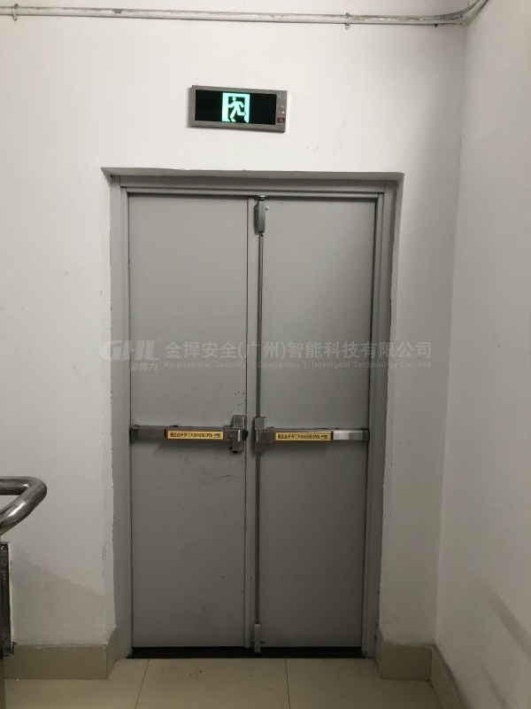 金捍力不銹鋼雙門推桿鎖